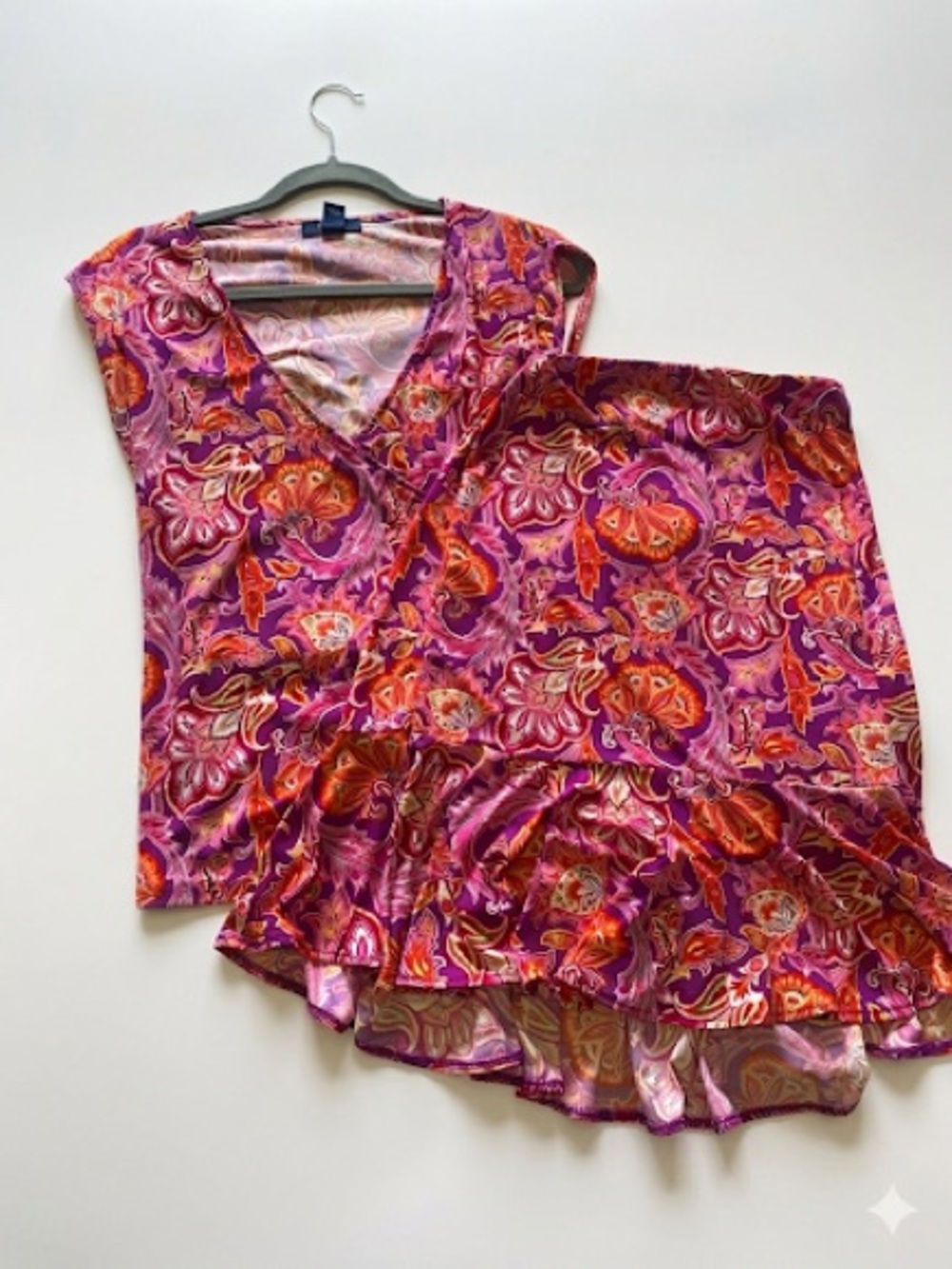 CHAPS Vibrant Pink and Orange colour set. Separate top & skirt Size S